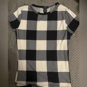Tight cropped like tee shirt
